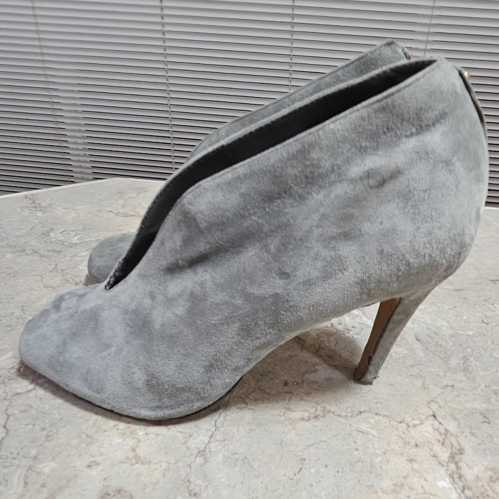Halogen grey suede bootie heels - Picture 5 of 8